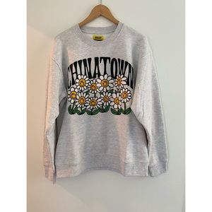Chinatown Market heather gray flower crew neck